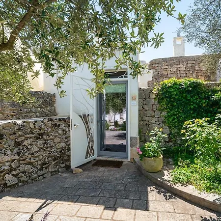 Villa Trullo With Pool And Garden Between Ostuni And Ceglie *
