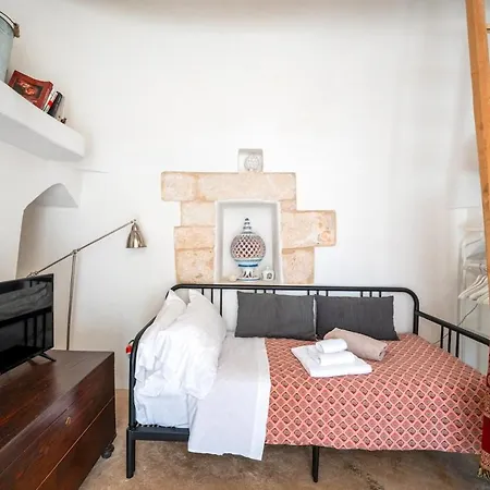 Villa Trullo With Pool And Garden Between Ostuni And Ceglie Cisternino