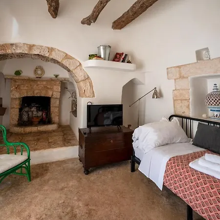 Trullo With Pool And Garden Between Ostuni And Ceglie Villa